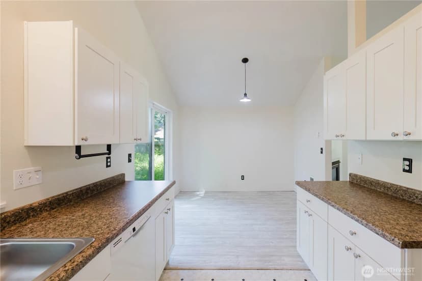 Property photo for 7201 9th Court Se, Lacey photo 12