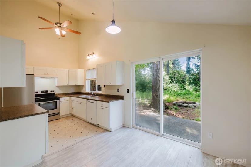 Property photo for 7201 9th Court Se, Lacey photo 9