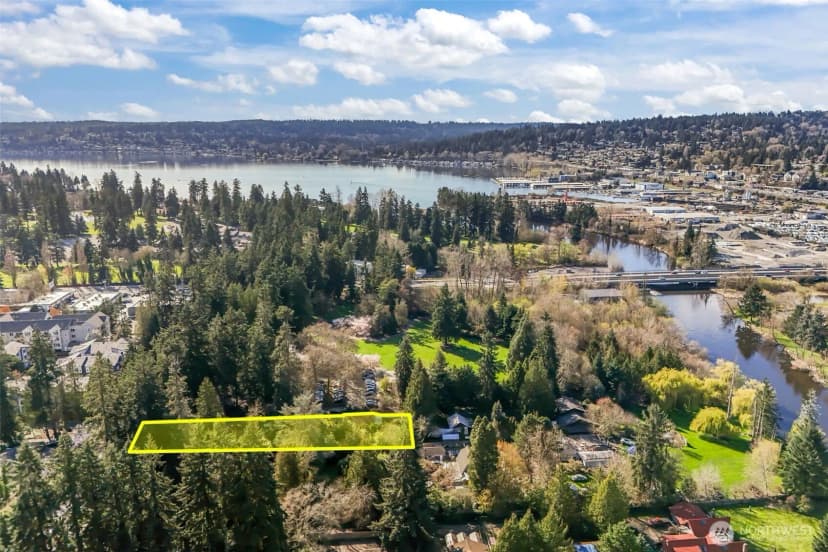 Property photo for 7002 Ne 170th Street, Kenmore