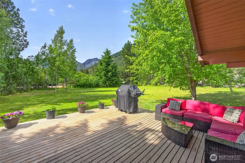 Property photo for 12786 Shore Street, Leavenworth photo 6