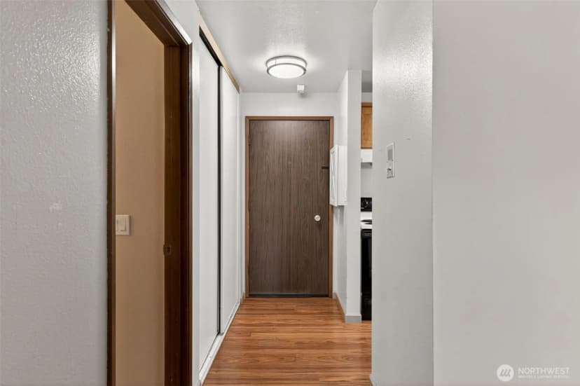 Property photo for 19428 Aurora Avenue N #131, Shoreline photo 2