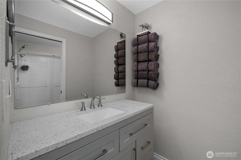 Property photo for 1323 Scarlet Oak Drive Se, Olympia photo 12