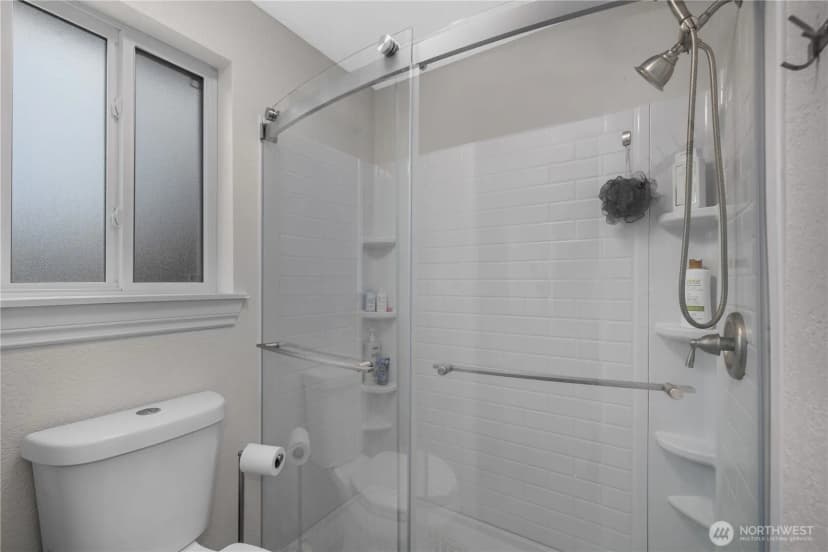Property photo for 1323 Scarlet Oak Drive Se, Olympia photo 11