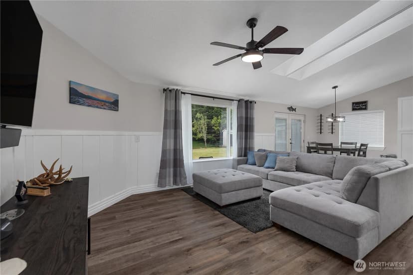 Property photo for 1323 Scarlet Oak Drive Se, Olympia photo 4
