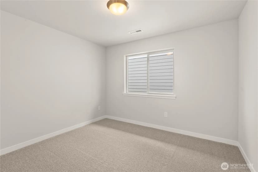 Property photo for 9011 Wyatt Court Se, Tumwater photo 27