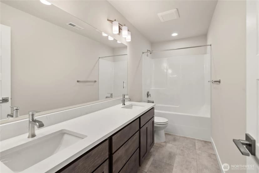 Property photo for 9011 Wyatt Court Se, Tumwater photo 28