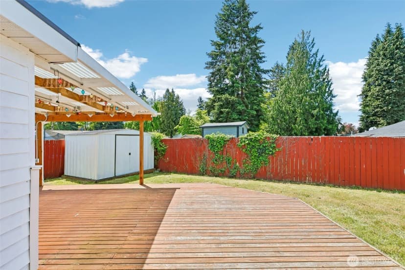 Property photo for 3425 Ne 7th Place, Renton photo 21