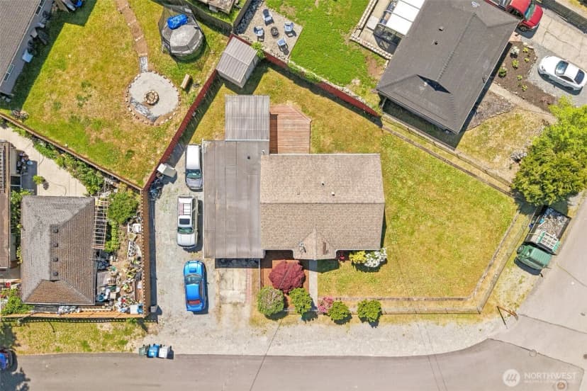 Property photo for 3425 Ne 7th Place, Renton photo 34