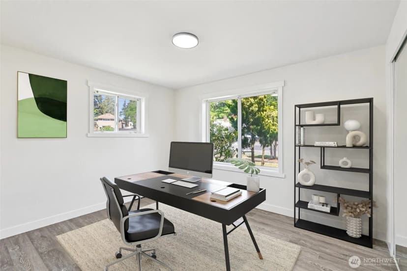 Property photo for 3425 Ne 7th Place, Renton photo 16