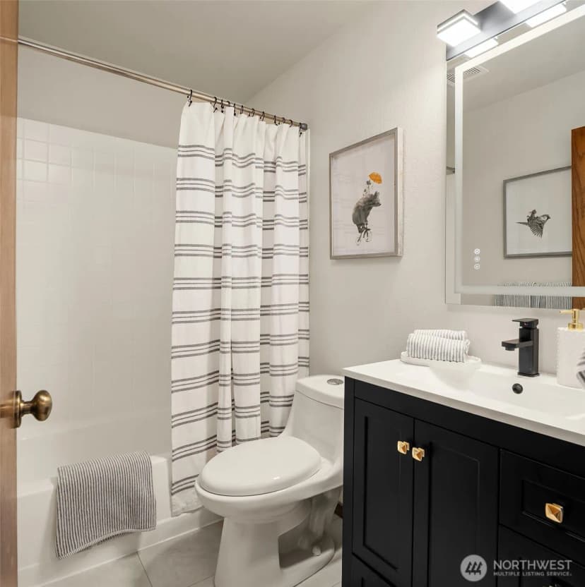 Property photo for 10336 Ne 201st Place, Bothell photo 29