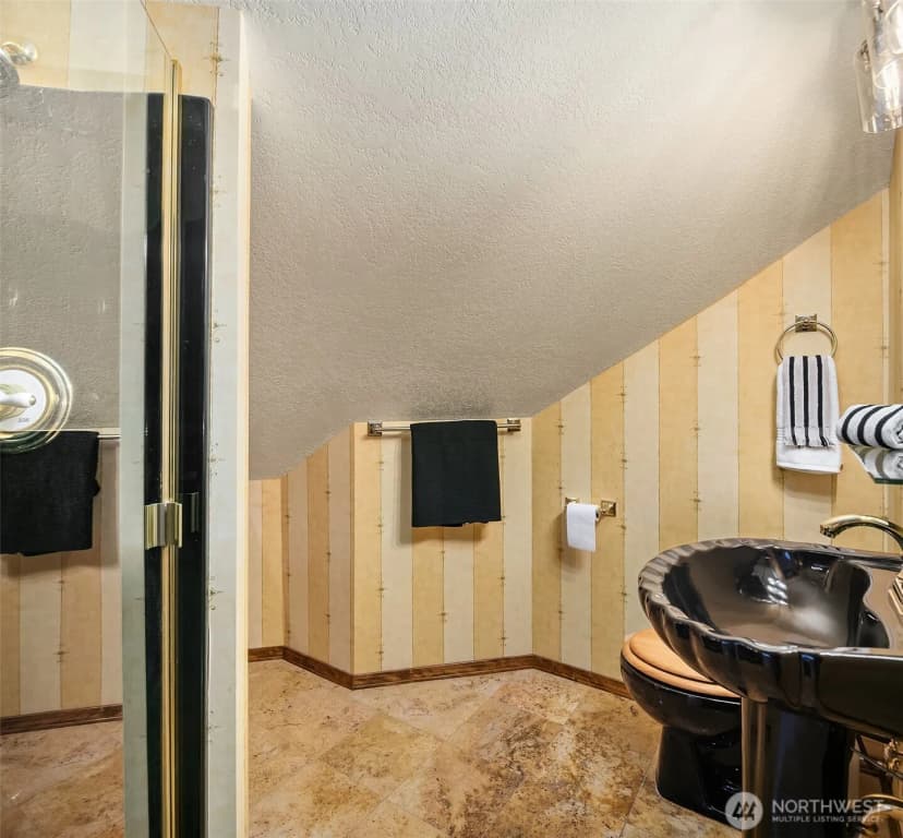 Property photo for 10336 Ne 201st Place, Bothell photo 32
