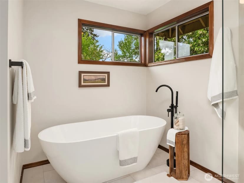 Property photo for 10336 Ne 201st Place, Bothell photo 24