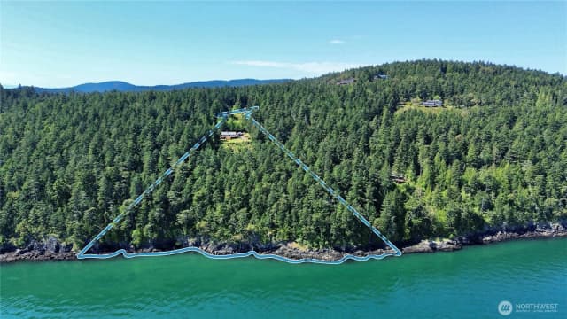 Property photo for 92 Flagpoint Lane, Friday Harbor photo 2