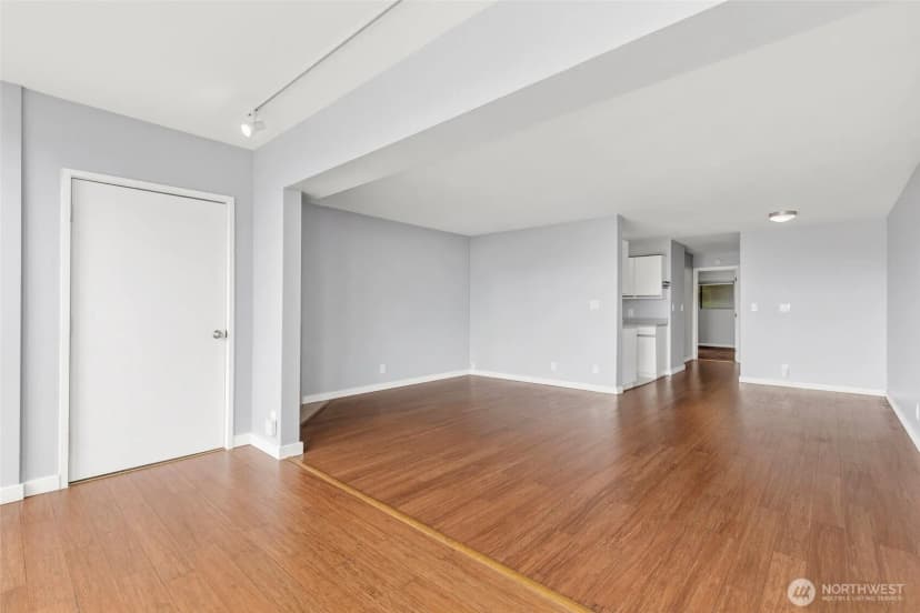 Property photo for 400 Melrose Avenue E #204, Seattle photo 8