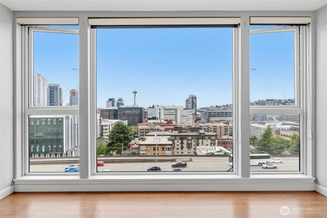 Property photo for 400 Melrose Avenue E #204, Seattle photo 5