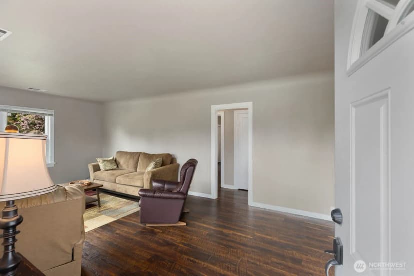 Property photo for 1009 E Orange Avenue, Burlington photo 5