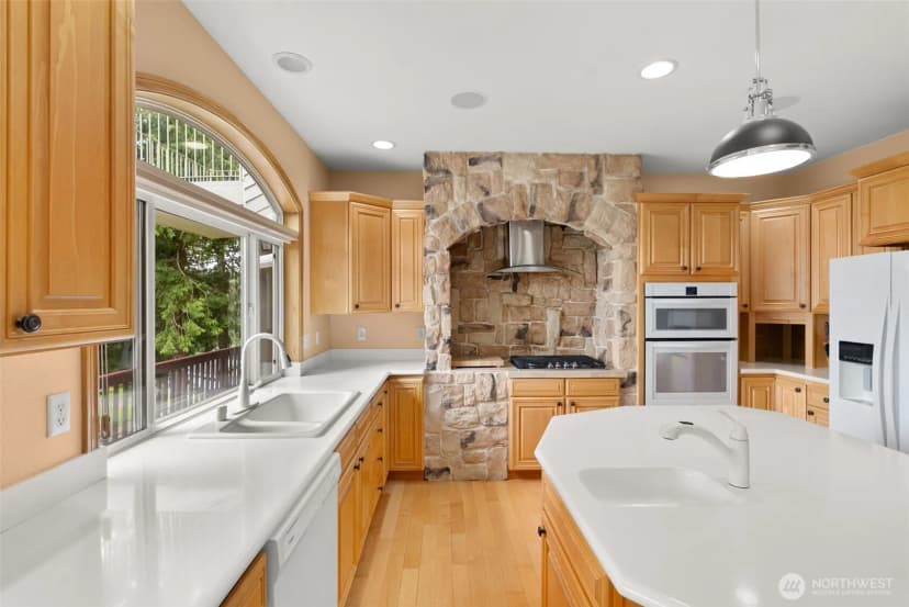 Property photo for 1410 Summit Lake Shore Road Nw, Olympia photo 16
