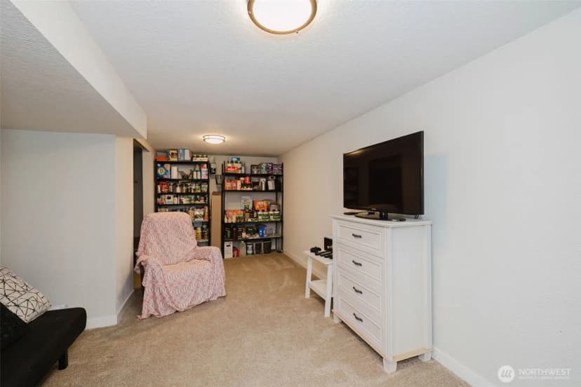 Property photo for 918 Ellinor Avenue, Shelton photo 21