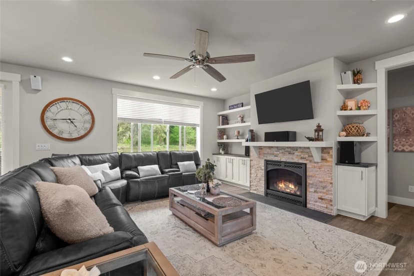 Property photo for 3010 342nd Street Ct S, Roy photo 6