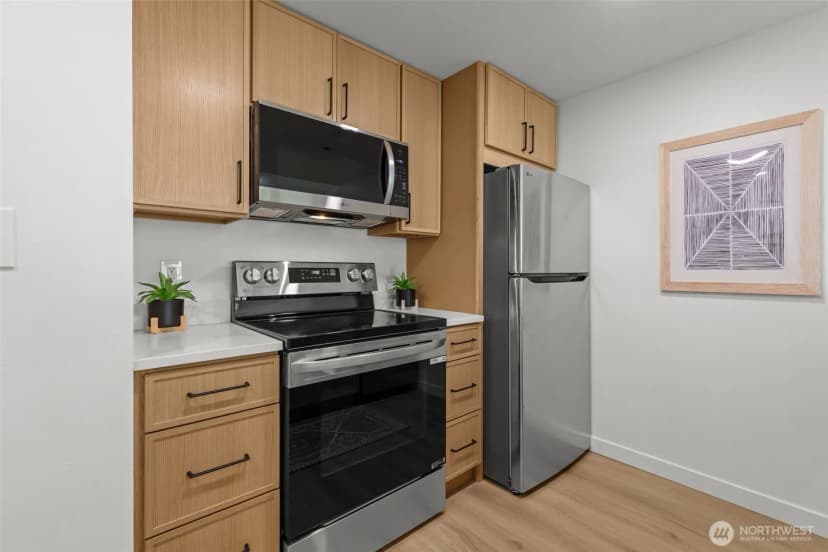 Property photo for 2600 2nd Ave #504, Seattle photo 9