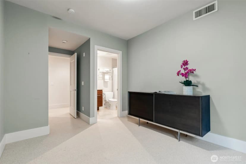 Property photo for 1 Ward Street #c, Seattle photo 20