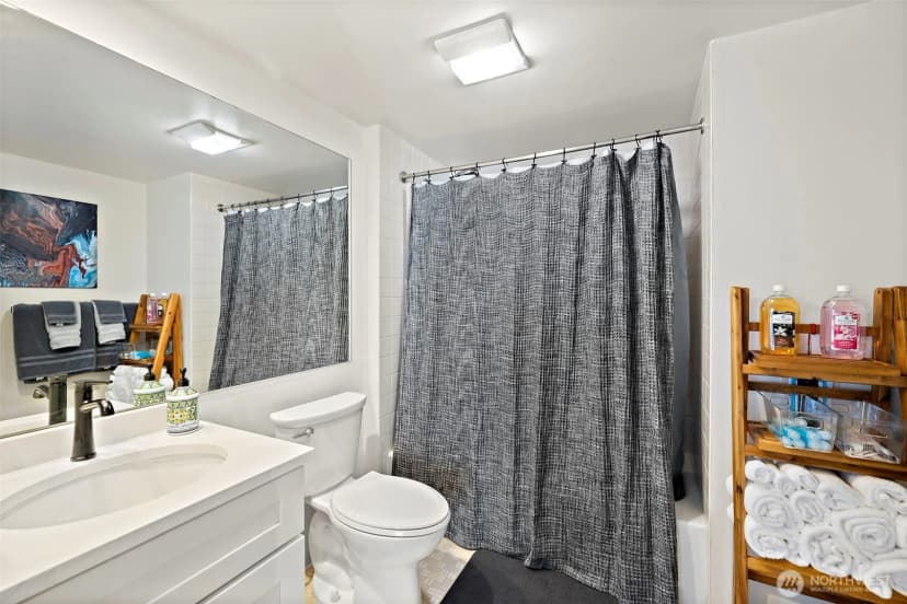 Property photo for 1415 2nd Avenue #1404, Seattle photo 20