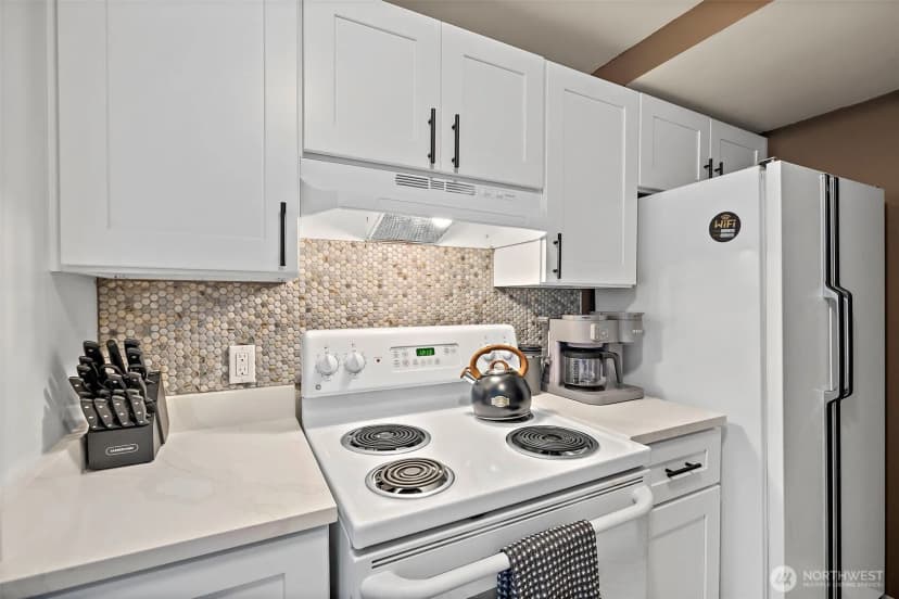 Property photo for 1415 2nd Avenue #1404, Seattle photo 10