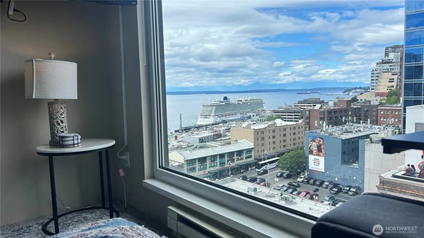 Property photo for 1415 2nd Avenue #1404, Seattle