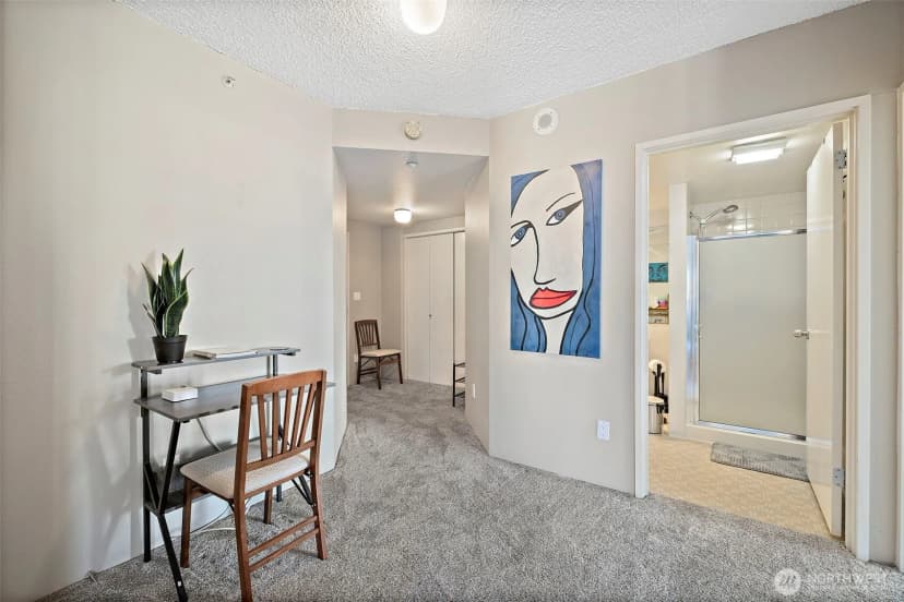 Property photo for 1415 2nd Avenue #1404, Seattle photo 4