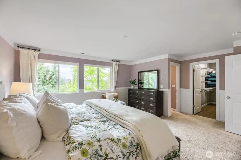 Property photo for 19606 35th Drive Se, Bothell photo 18