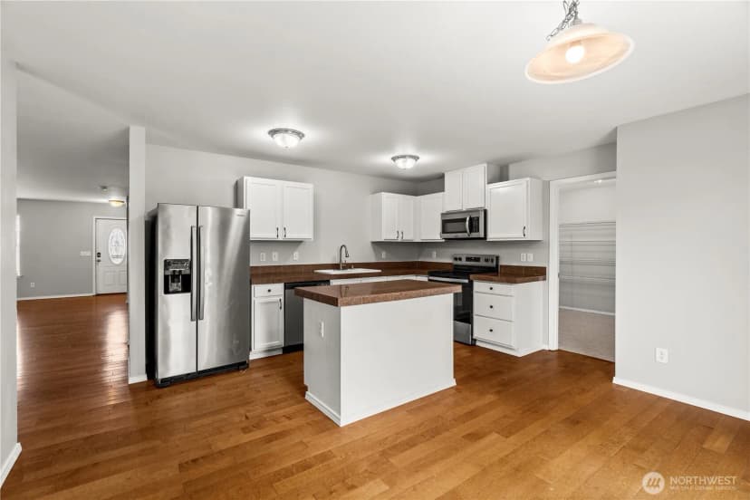 Property photo for 8422 175th Street Ct E, Puyallup photo 13