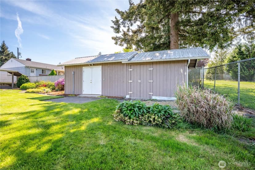 Property photo for 933 S Nevada Drive, Longview photo 36