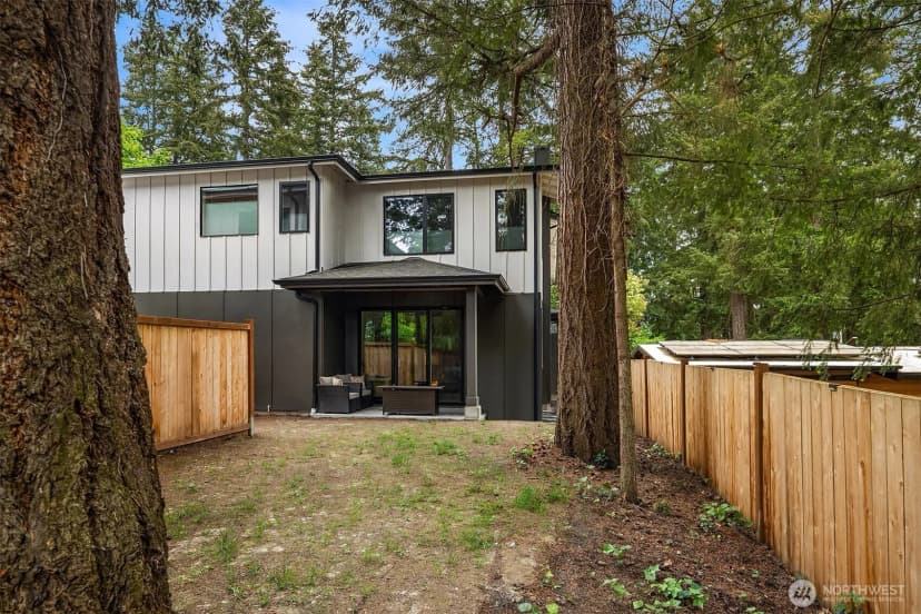 Property photo for 10827 104th Avenue Ne #1, Kirkland photo 31