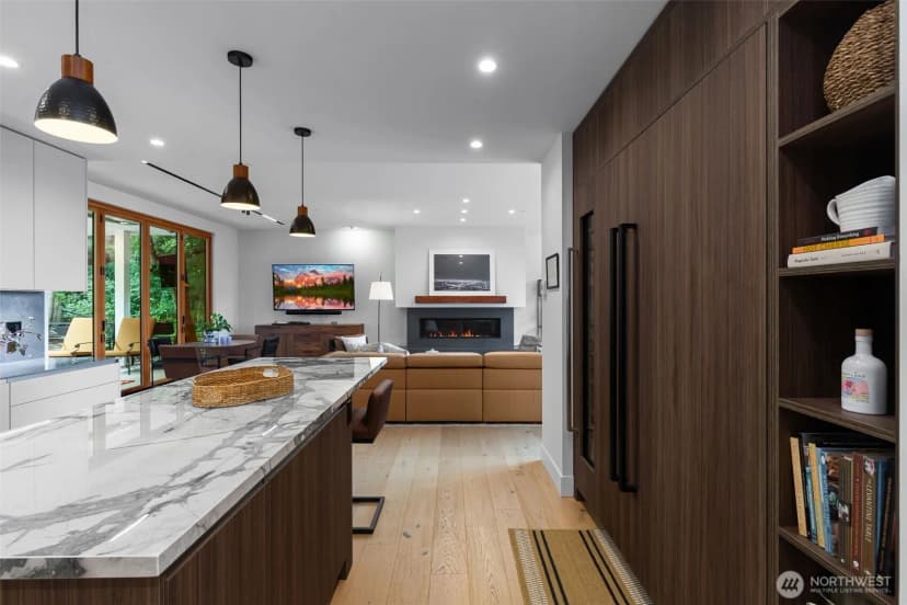 Property photo for 9818 Se 42nd Place, Mercer Island photo 13