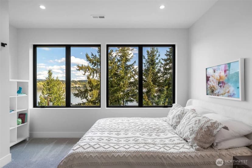 Property photo for 9818 Se 42nd Place, Mercer Island photo 24