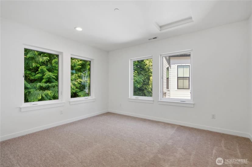 Property photo for 12109 Ne 105th St, Kirkland photo 27