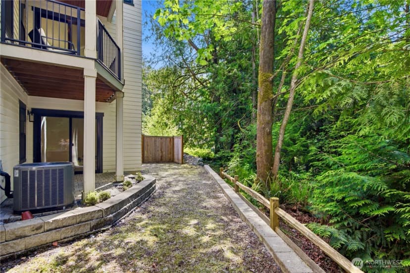 Property photo for 12109 Ne 105th St, Kirkland photo 34