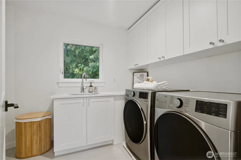 Property photo for 12109 Ne 105th St, Kirkland photo 29
