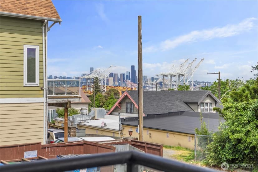 Property photo for 3022 Sw Bradford St #2, Seattle photo 15