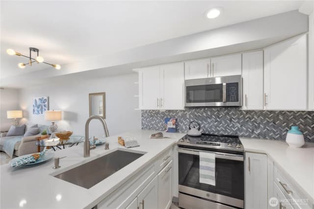 Property photo for 3022 Sw Bradford St #2, Seattle photo 5