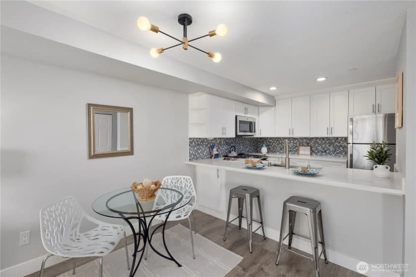 Property photo for 3022 Sw Bradford St #2, Seattle photo 4