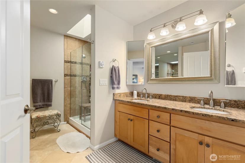 Property photo for 6027 Osprey Circle, Bremerton photo 27