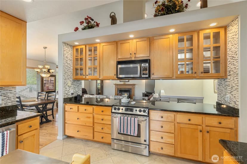 Property photo for 6027 Osprey Circle, Bremerton photo 12