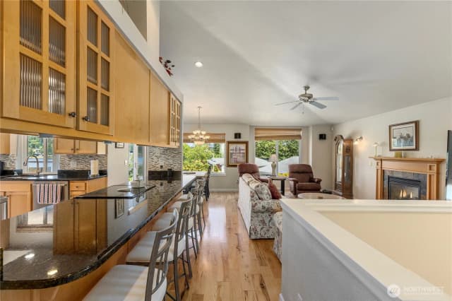 Property photo for 6027 Osprey Circle, Bremerton photo 4