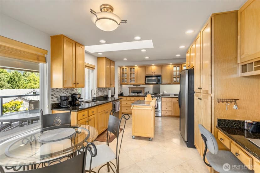 Property photo for 6027 Osprey Circle, Bremerton photo 14
