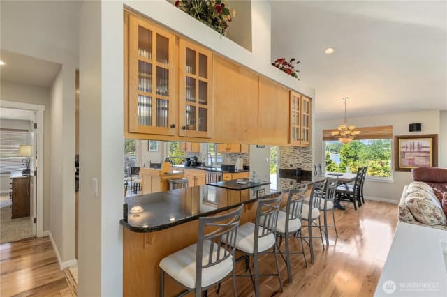Property photo for 6027 Osprey Circle, Bremerton photo 5