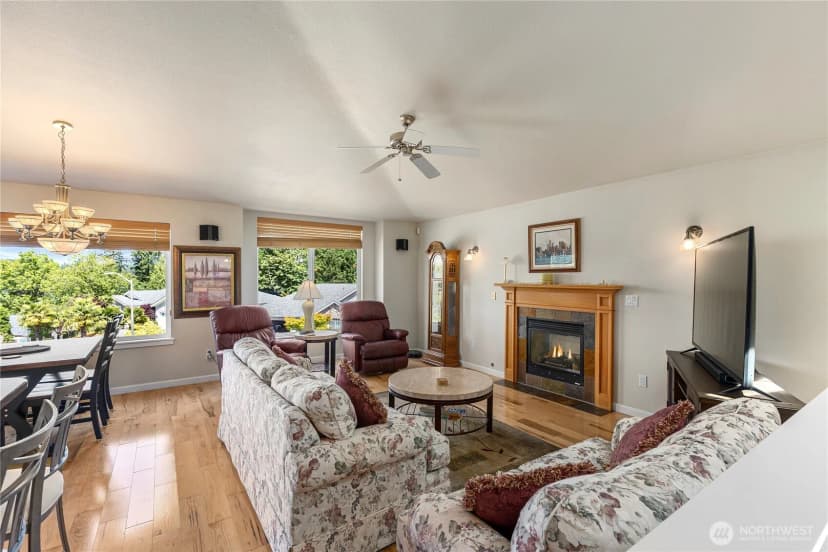 Property photo for 6027 Osprey Circle, Bremerton photo 7