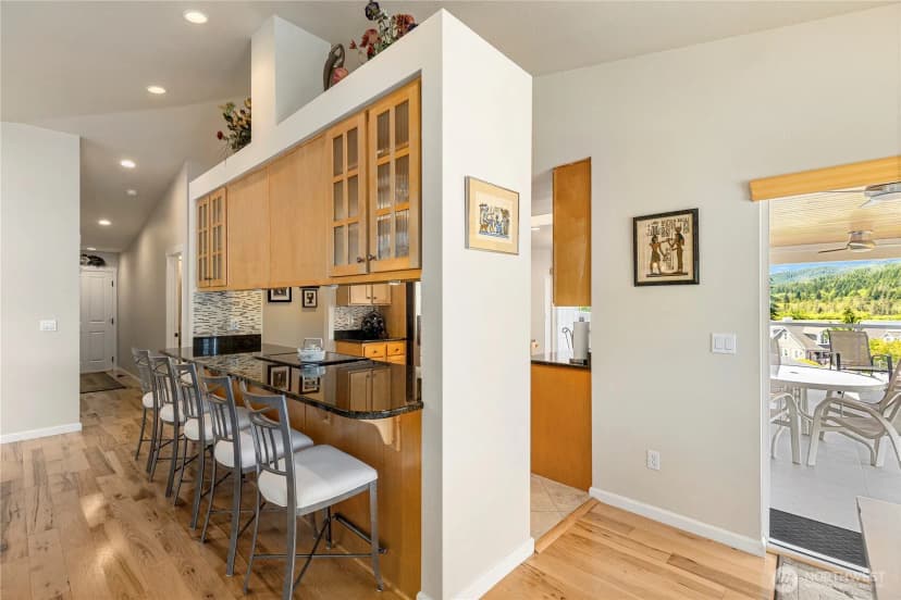 Property photo for 6027 Osprey Circle, Bremerton photo 6