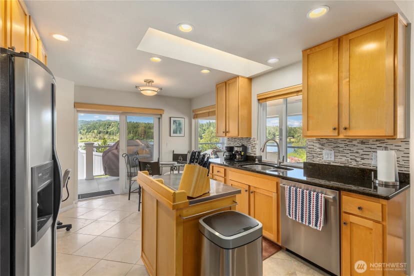 Property photo for 6027 Osprey Circle, Bremerton photo 16