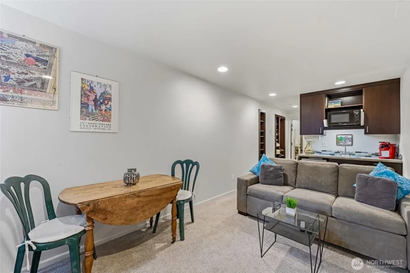 Property photo for 2025 Boylston Avenue E, Seattle photo 34